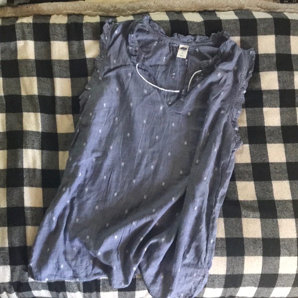 Old Navy sleeveless peasant shirt